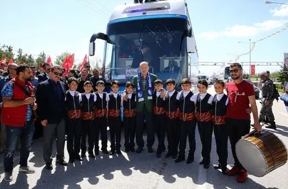 Cumhurbaşkanı Erdoğan Erzurum’da coşkuyla karşılandı!