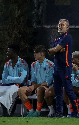 Süper Lig'in 2019-20 sezonu şampiyonu Başakşehir'in rotası yeniden zirve