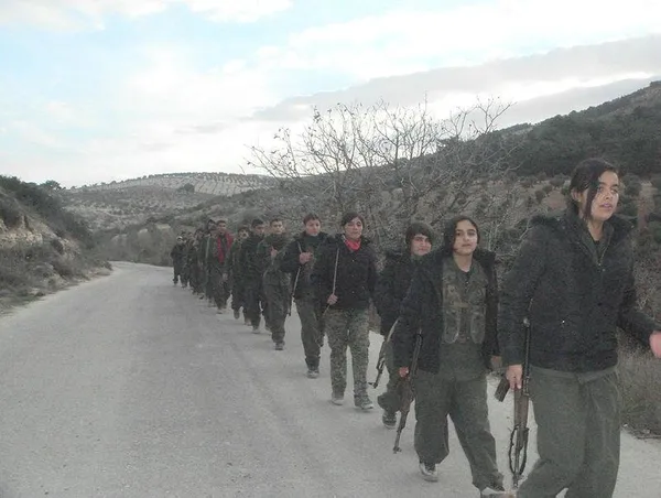 Hafıza kartlarından YPG/PKK'nın 'çocuk savaşçıları' çıktı-5