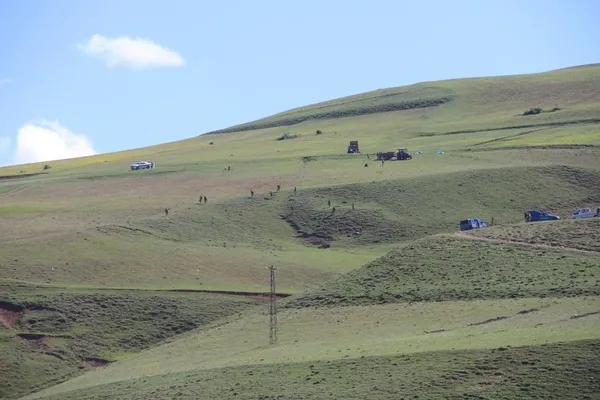 erzurum-catta-5-kisinin-olumunun-atlarin-kavga-etmesinden-dolayi-oldugu-ortaya-cikti-1634635580987.jpg Erzurum Çat'ta 5 kişinin ölümünün atların kavga etmesinden dolayı olduğu ortaya çıktı-9