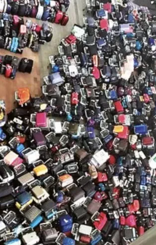 Avrupa'daki havalimanlarında kaos! Çalışacak personel yok bavullar ortada kaldı