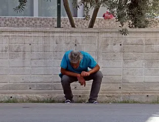 Antalya'da tuhaf olay! Elinde şırıngayla sokak ortasında görüldü