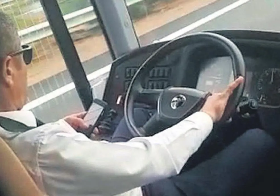 Yola bak şoför!