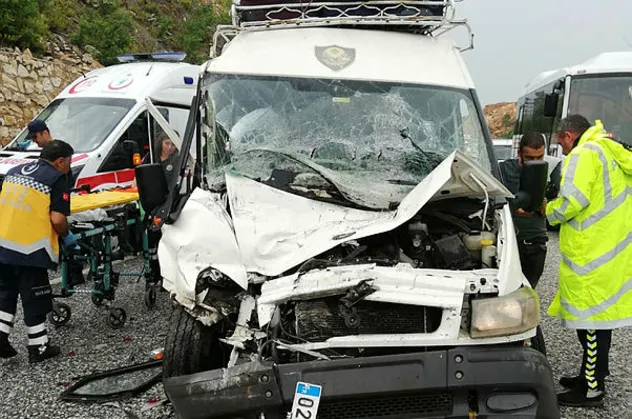 Muğla'da feci kaza! Çok sayıda yaralı var