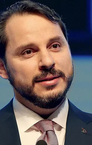 Bakan Albayrak'tan Anneler Günü mesajı
