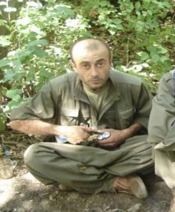 istanbula-gelen-suriye-uyruklu-terorist-paketlendi-1662621897426.jpg İstanbul'a gelen Suriye uyruklu terörist paketlendi-3