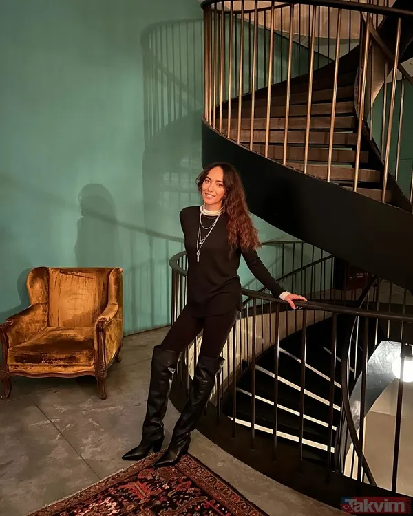 Duygu Sarışın’dan final sonrası aşk kaçamağı! Soluğu Londra’da aldı - 13