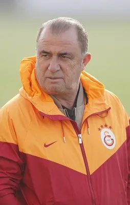 Terim neşteri vurdu
