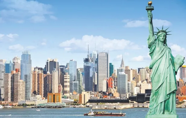 Dünyaca ünlü Tupac’ın yapımcısı Suge Knight’ın oğlu Jr. Suge, kurban olarak Ahu Tuğba’nın kızı Anjelik Calvin’i seçti! Anjelik, çetenin ipliğini pazara çıkardı-3