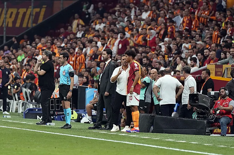 Galatasaray'ın yeni bekini duyurdular! Napoli'den geliyor - 6