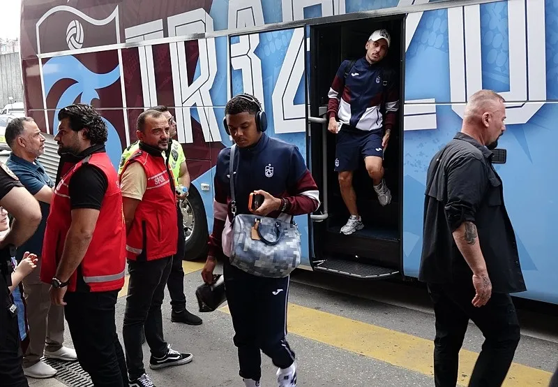 ferencvaros-trabzonspor-maci-atvde-1787738398111.jpeg Ferencvaros-Trabzonspor maçı atv'de! İşte muhtemel 11'ler-4