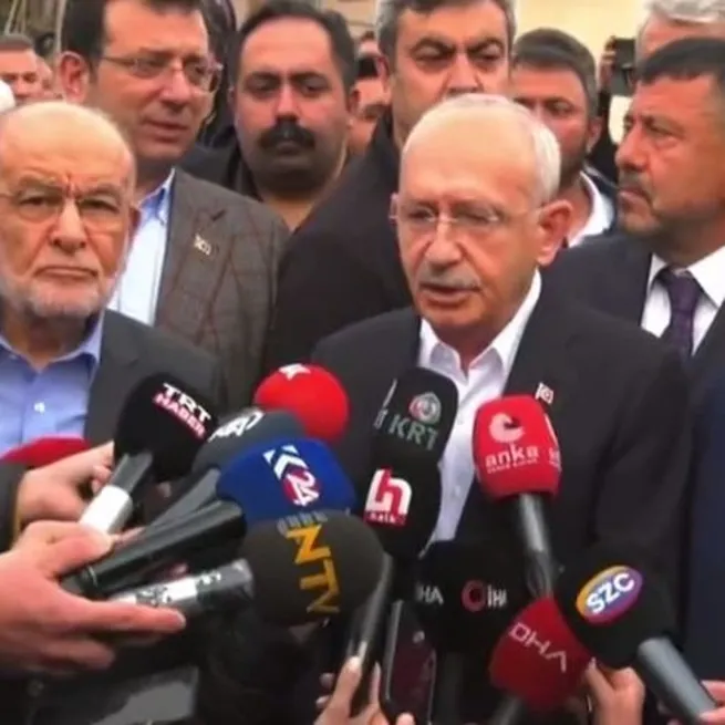 Gaf adam yine formunda! Kılıçdaroğlu Millet yerine Cumhur dedi: Ekrem tetikte bekliyormuş, Davutoğlu bıyık altında güldü
