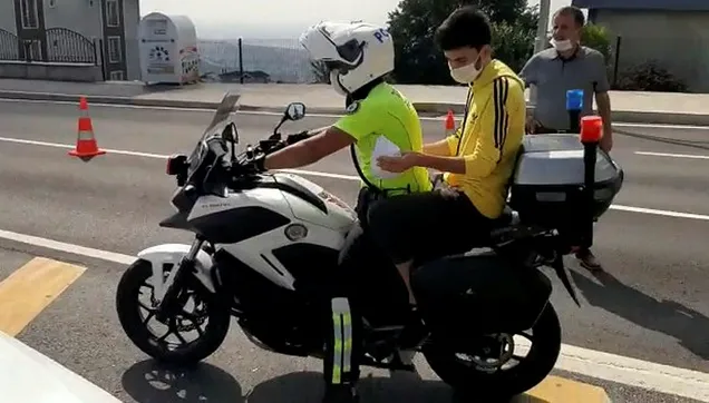 İçişleri Bakanı Süleyman Soylu'dan YKS'ye geç kalan öğrenciler için seferber olan polislere teşekkür: Türk polisi güvendir, sığınılacak limandır