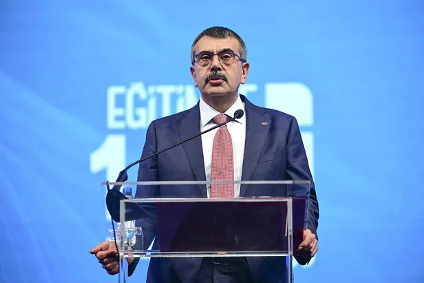 milli-egitim-bakani-yusuf-tekinden-flas-tablet-dagitimi-ve-internet-aciklamasi-tamamlanmis-durumda-12345678910-1700031607648.jpg Milli Eğitim Bakanı Yusuf Tekin'den flaş tablet dağıtımı ve internet açıklaması! 1,2,3,4,5,6,7,8,9,10,11,12. sınıflar...-3