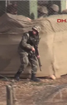 YPG paçavrası böyle indirildi!