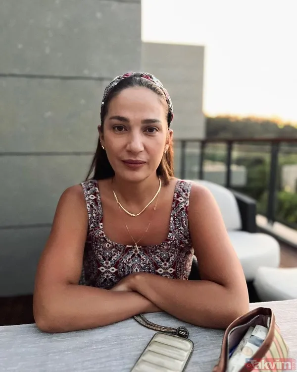 Kuruluş Osman’ın yıldızıyla 21 yıl evli kalmıştı! Bir Gece Masalı’nın Handan’ı Ayşegül Günay’ın ikizlerine bakın! - 21