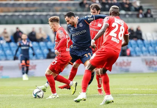 medipol-basaksehirin-galibiyet-ozlemi-3-maca-cikti-basaksehir-0-1-antalyaspor-1647270897830.jpeg Medipol Başakşehir'in galibiyet özlemi 3 maça çıktı! (Başakşehir 0-1 Antalyaspor)-1