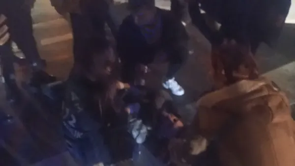 besiktasta-paten-faciasi-minibusun-altinda-kaldi-1641197906680.jpg Beşiktaş'ta paten faciası! Minibüsün altında kaldı-4