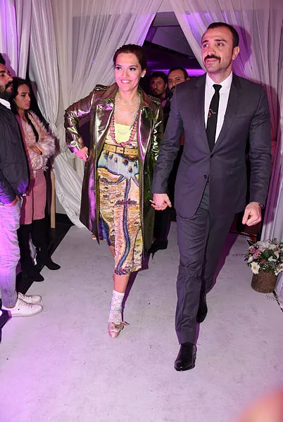 Demet Akalın'ın AVM'de fotoğraf kavgası-5