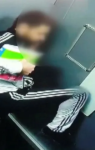 Sosyal medyayı ayağa kaldıran olay! Korona var diye asansörde...