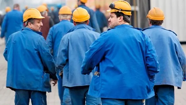 almanyaya-15-milyon-vasifli-vasifsiz-isci-alinacak-4-bin-euro-maasi-duyan-kosuyor-almanya-isci-alimi-basvuru-s-1655359989224.jpg Almanya’ya 1,5 Milyon vasıflı vasıfsız işçi alınacak! 4 bin euro maaşı duyan koşuyor! İşte Almanya işçi alımı başvuru şartları-6