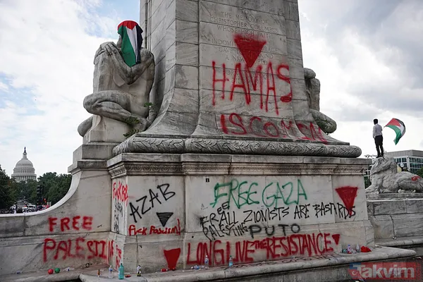 ABD’de Netanyahu’ya böcekli protesto! Washington’da çeşmeleri kana bulayıp İsrail heyetinin kaldığı otele böcekler saldılar - 3