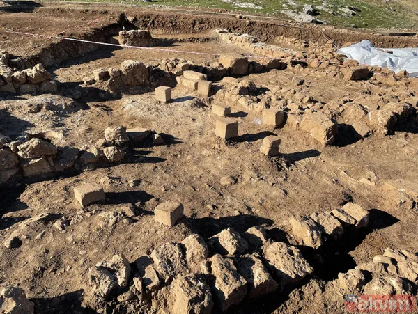 24 Mayıs'tan bu yana sürüyordu! Adıyaman'daki Pente Antik Kenti'ndeki kazılarda çok önemli bulgulara ulaşıldı - 2