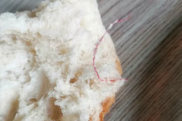Ekmeğin içinden çıkanı görünce şoka girdi! Yer: Bilecik