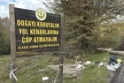 Gölcük Tabiat Parkı yolunda duyarsızlık... "Çöp atmayın" tabelasının dibini çöplüğe çevirdiler