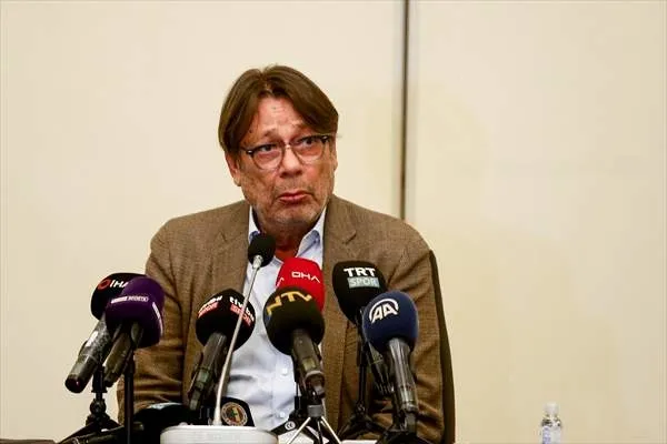 Süper Lig'de maçlar seyircili oynanacak mı? Kulüpler Birliği Başkanı Mehmet Sepil açıkladı...-4