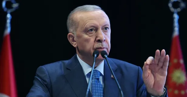 Başkan Erdoğan'dan ayakta alkışlanan tarihi konuşma! İsrail'in klavye soytarısı Katz'a sağlı sollu: Üstümüze salınan piyonları gömdük