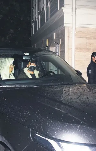 İşadamı Caner Karaloğlu koronavirüs günlerinde yine parti verdi! Partiye Öykü Çelik, Rüzgar Çetin ve Kerim Sabancı da katıldı...