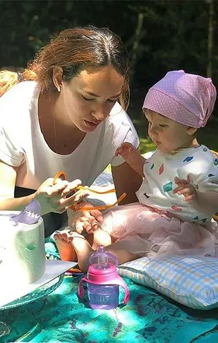 Seda Bakan ve kızı Leyla'dan tatlı kare! "Maşallah" yorumları yağdı...