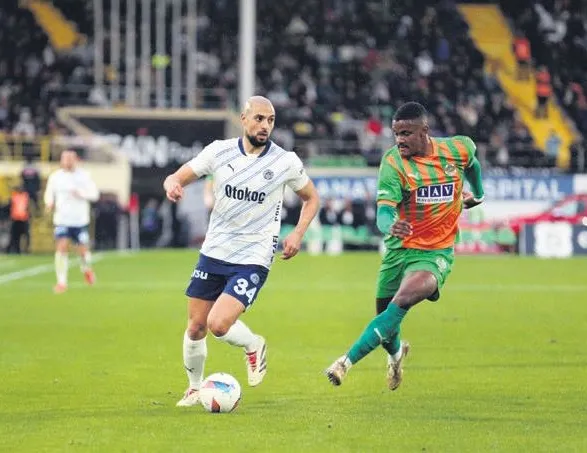 Yeni stoper Amrabat