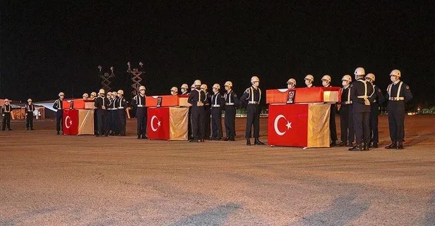 Van'da şehit askerler için tören düzenlendi