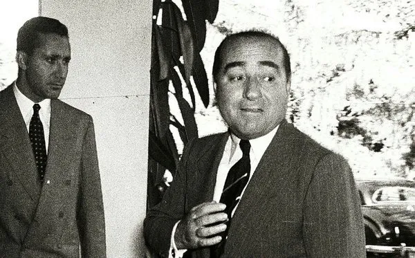 14-mayis-1950-secimleri-beyaz-ihtilalden-73-yil-sonra-bir-kez-daha-yeter-soz-milletindir-isaretiyle-sandiga-1674039801963.jpg 14 Mayıs 1950'den 14 Mayıs 2023'e Menderes'ten Erdoğan'a uzanan çizgi! Çakırgil yazdı: 6'lı ucubenin yıkılması kaçınılmaz-12