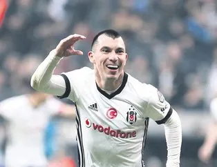 Fiorentina Medel için bastırıyor