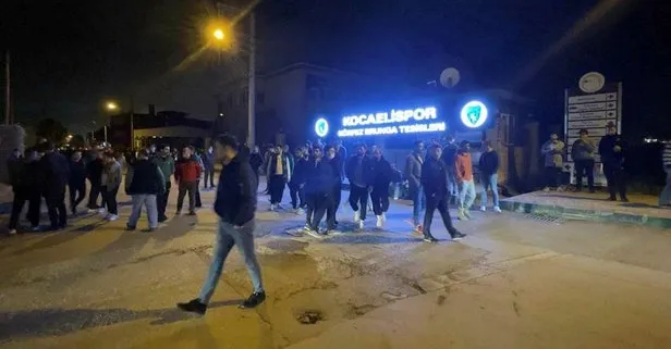Kocaelispor taraftarı Bursaspor yenilgisi ardından yönetimi protesto etmek için 300 kişilik grupla tesisi bastı