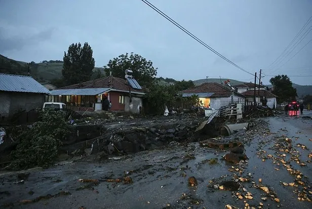 Ankara Valiliği'nden açıklama: Sel felaketinde 3 kişi hayatını kaybetti-2