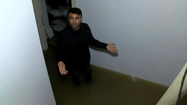 maltepede-asfalt-calismasi-sonrasi-tikanan-kanalizasyon-nedeniyle-iki-ev-sular-altinda-kaldi-1638655310383.jpeg Maltepe'de asfalt çalışması sonrası tıkanan kanalizasyon nedeniyle iki ev sular altında kaldı!-1