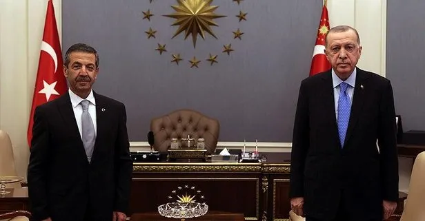 Son dakika: Başkan Erdoğan, KKTC Dışişleri Bakanı Tahsin Ertuğruloğlu’nu Külliye’de kabul etti