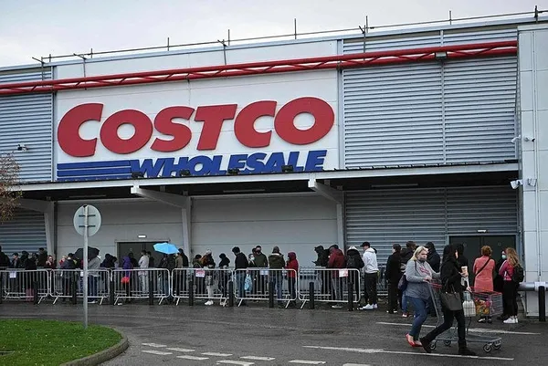 İngiltere'de koronavirüs karantinasında ikinci perde! Halk yeniden tuvalet kağıtlarına hücum etti-5