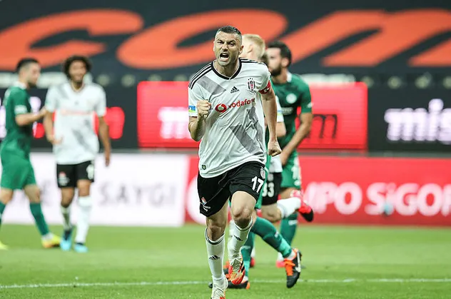 Konyaspor maçında efsaneleşti! Burak Yılmaz Beşiktaş'taki en golcü dönemini yaşıyor