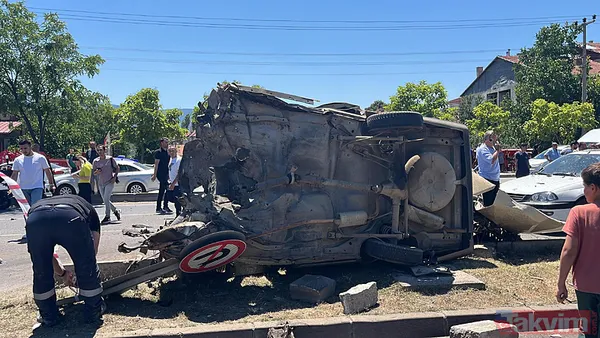 Bolu'da katliam gibi kaza: 4 otomobil birbirine girdi! - 21