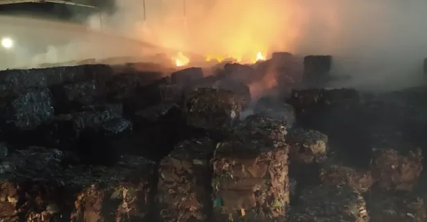 Kipaş'taki yangına 8 saattir müdahale ediliyor