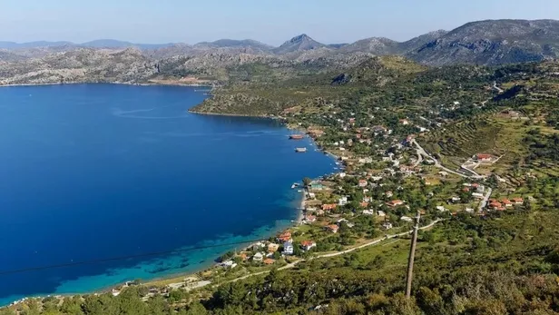 bozburundaki-bir-mekanin-favori-yemegi-olan-koy-patatesinin-bu-sezondaki-fiyati-alay-konusu-oldu-1656273991028.jpeg Bozburun'daki bir mekanın favori yemeği olan ‘Köy Patatesi’nin' bu sezondaki fiyatı alay konusu oldu-4