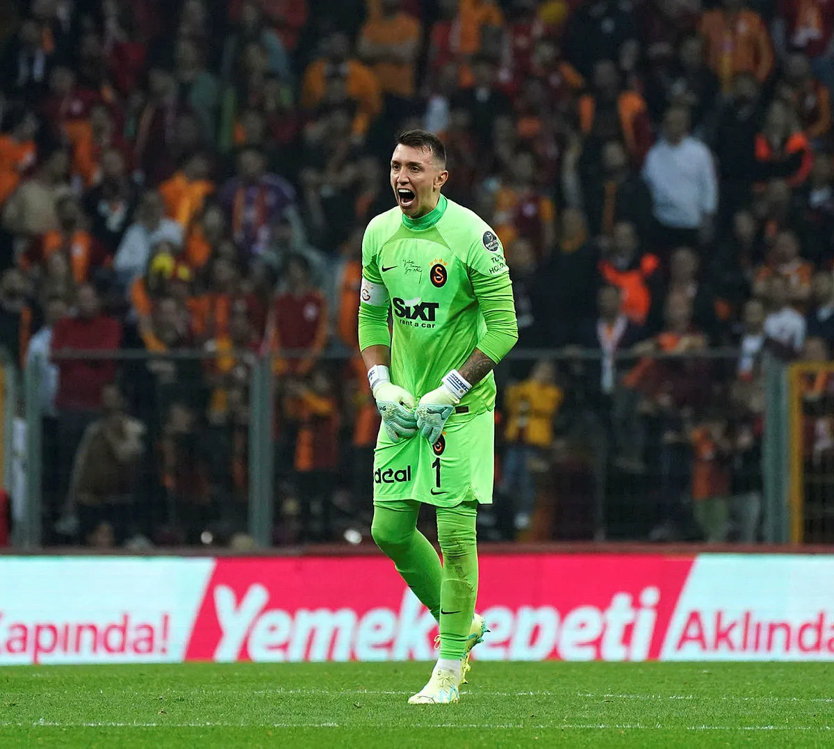 Dev derbiye saatler kaldı! İşte Buruk ve Jesus'un 11'leri - 18