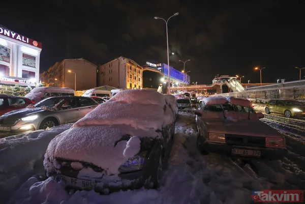 İBB'nin kar rezaleti: İstanbul'da yoğun kar sonrası araçlar yolda kaldı! Vatandaşlar evine gidemedi - 7