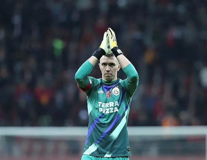 Fernando Muslera farkı