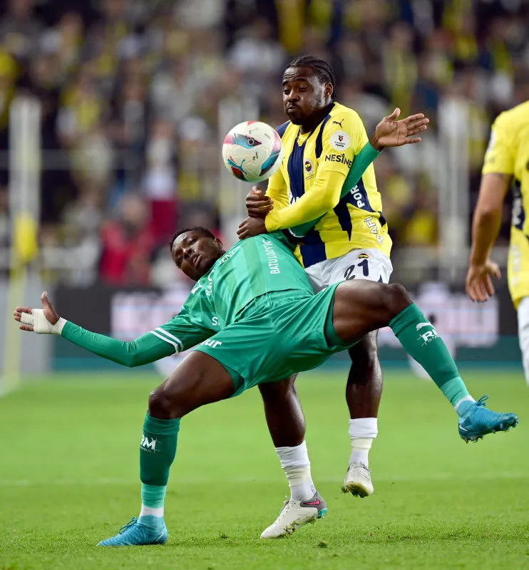 Yeni takımını duyurdular! Fenerbahçe'de Osayi depremi - 3